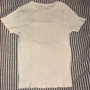 White ribbed Zara t-shirt